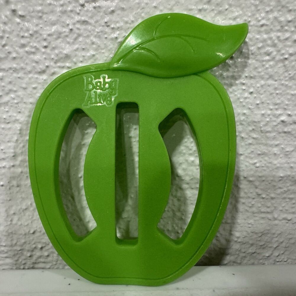 Baby Alive Green Apple Slice Feeder Food Mold Accessory Doll Toy Part Fruity Sip